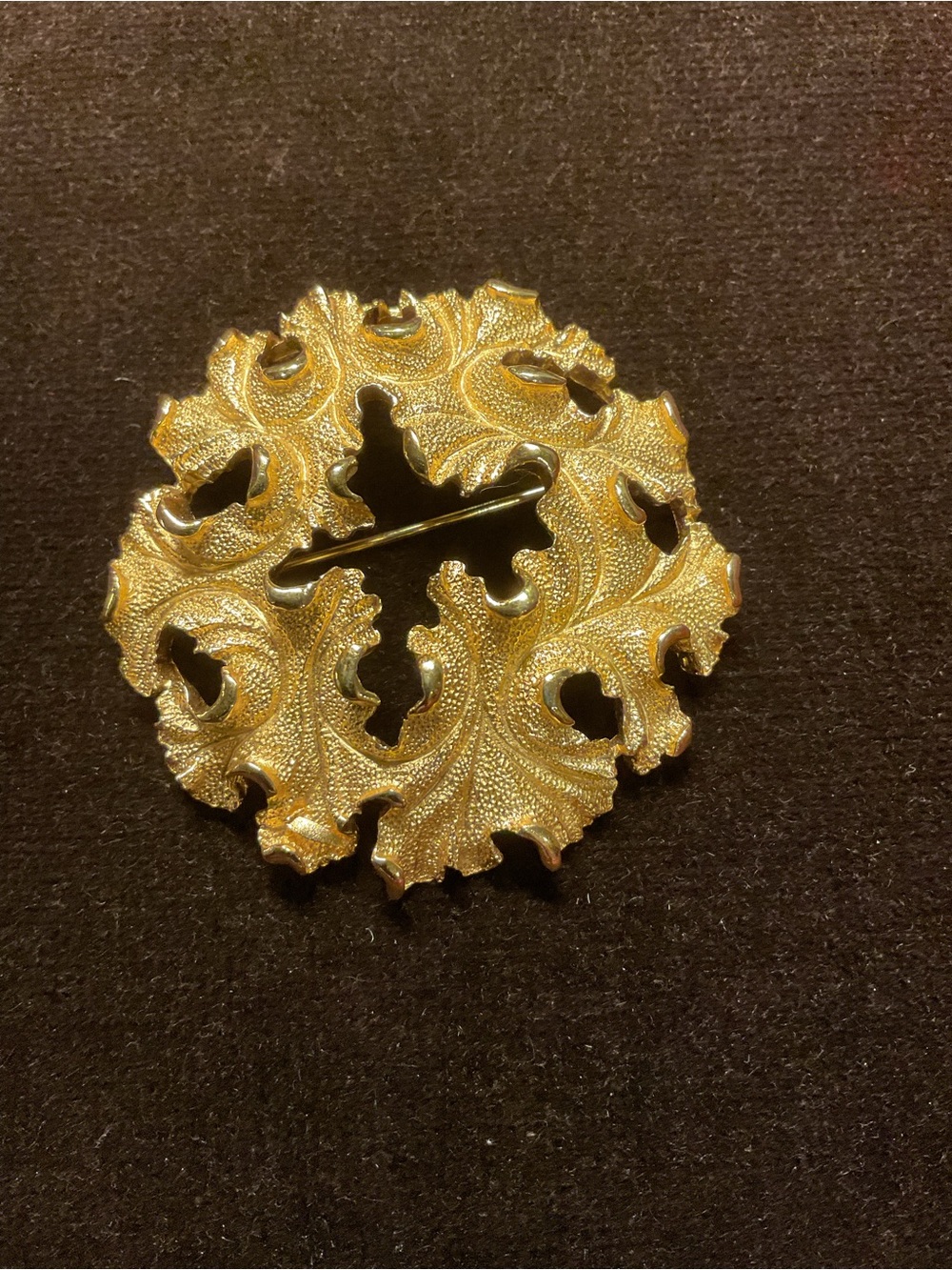 Trifari Gold-Tone Leaf Motif Round Brooch